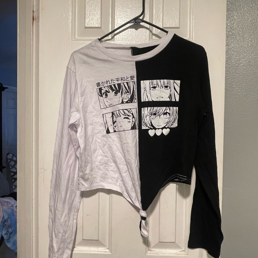 Anime black and white king sleeve